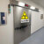 当心电离辐射标志牌警示牌放射科放射室CT室门贴门牌提示牌贴纸标签 PVC铝板反光防水安全标识牌 FS-13当心电离辐射 30x40cm