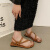 啄木鸟凉鞋女款2024年最新款配裙子的夏季外穿法式软底气质小众套趾时装 棕色 40