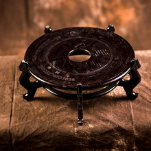 宝贝故事 小鱼缸 小型水族箱办公室桌面创意圆形玻璃小鱼缸迷你金鱼缸 底座（40圆球用）