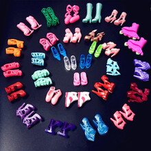 芭芘娃娃的鞋子皇冠  洋娃娃手工鞋子衣服通用婚纱首饰皇冠儿童女孩公主过家家配件饰 30双鞋子 30厘米娃娃佩戴