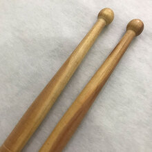 枣木腰鼓鼓棒带红绸方巾一对（长度26厘米） 花色不带布