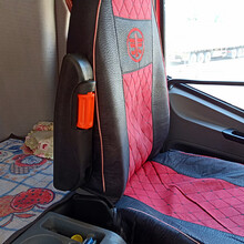 福田瑞沃C2E3 ES5 ES3 RC3Q5Q9汽车大货车座椅扶手加改装通用 大气黑色 黑色大支架扶手长