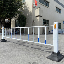 顺路市政道路护栏 人行道镀锌钢隔离围栏 公路交通防撞栏杆 安防用品 马路中央隔离栏 3000*800
