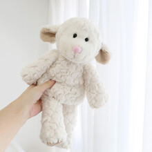 柔软小羊公仔毛绒玩偶象鸭鸭幼儿陪睡儿童玩具安抚陪娃娃北欧ins 新版粉鼻小羊公仔 进口毛料 手拿公仔现货