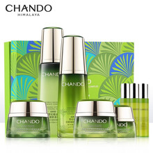 自然堂雪松精油活颜御龄奢宠礼盒