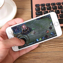 戴为 王者荣耀游戏手柄摇杆手机游戏吃鸡和平精英防滑屏幕方向盘走位按键吸盘神器帖通用苹果ios平板安卓 黑色2吸盘(一对装)