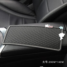 嘉宴 卡通镶钻汽车防滑垫 车用中控仪表台置物垫车内摆件防滑垫耐高温 大号(KISS)