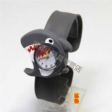 儿童小礼品手表拍拍表卡通儿童玩具手表男女孩电子表幼儿手表 鲨鱼【灰】