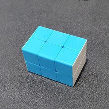 枫叶魔方 魔方格异形不规则3色6色学生儿童初学幼儿园三色叶子魔方 毛毛虫实色白顶黄底蓝色身
