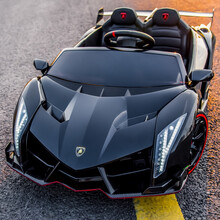 爵士贝贝【兰博基尼授权】兰博基尼儿童电动车四轮汽车男孩女孩宝宝遥控充电玩具车可坐人双人四驱童车 顶配版-烤漆黑【所有功能+12V10A大电瓶】