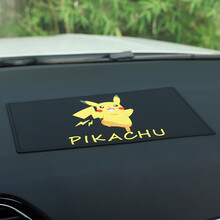 潮牌个性汽车防滑垫车载中控仪表台手机置物垫车用耐高温硅胶垫 开心皮卡丘(27*15cm)