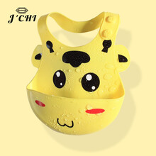 JCHI品牌宝宝吃饭围兜防水2021年新款超软婴儿幼儿口水围嘴神器兜兜 硅胶款【3孔0-3岁】黄长颈鹿