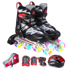 美洲狮（COUGAR） 轮滑鞋可调成人儿童套装溜冰鞋 闪光男女旱冰鞋滑冰鞋 LSG/P6 黑白(八轮全闪)(全套) M(实际31-36码)