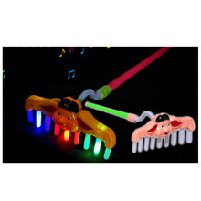 猪八戒九齿钉耙玩具 西游塑料发光猪扒耙子西游记表演道具夜市地摊玩具 发光音乐猪扒