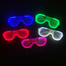 荧光棒五角星 星星定制演唱会应援棒五星棒演出道具儿童发光玩具荧光手灯 混色百叶窗眼镜(颜色随机)