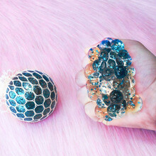 压力减压球学生恶心玩具儿童捏捏球葡萄发泄球解压捏捏乐 水晶天蓝色 6cm直径