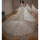 白色拖尾婚纱+4米头纱