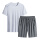 白色T恤+灰色短裤