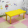 黄色单张桌子
