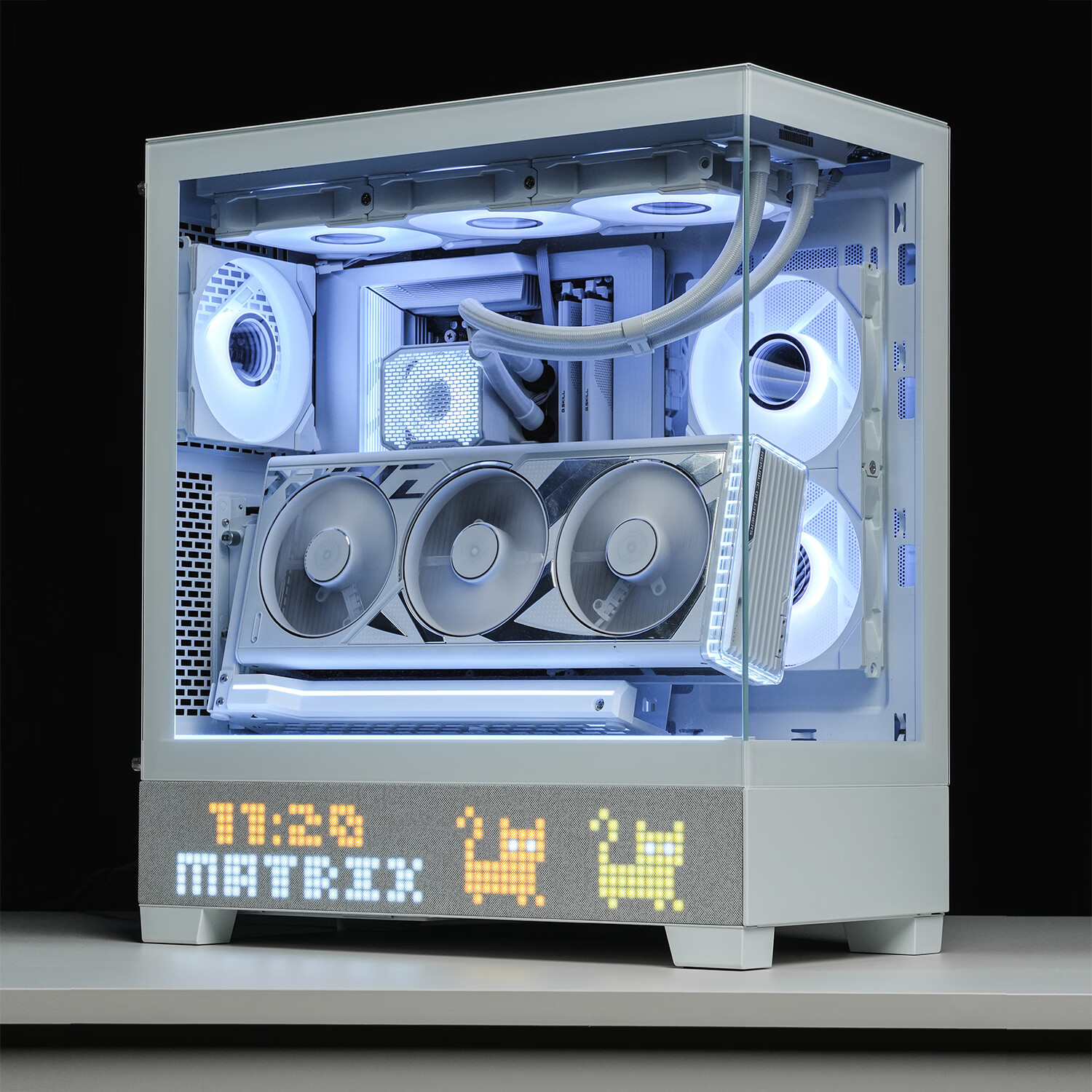 追风者 Evolv X2 / XT View Matrix 矩阵灯显机箱上市,1499 / 499 元