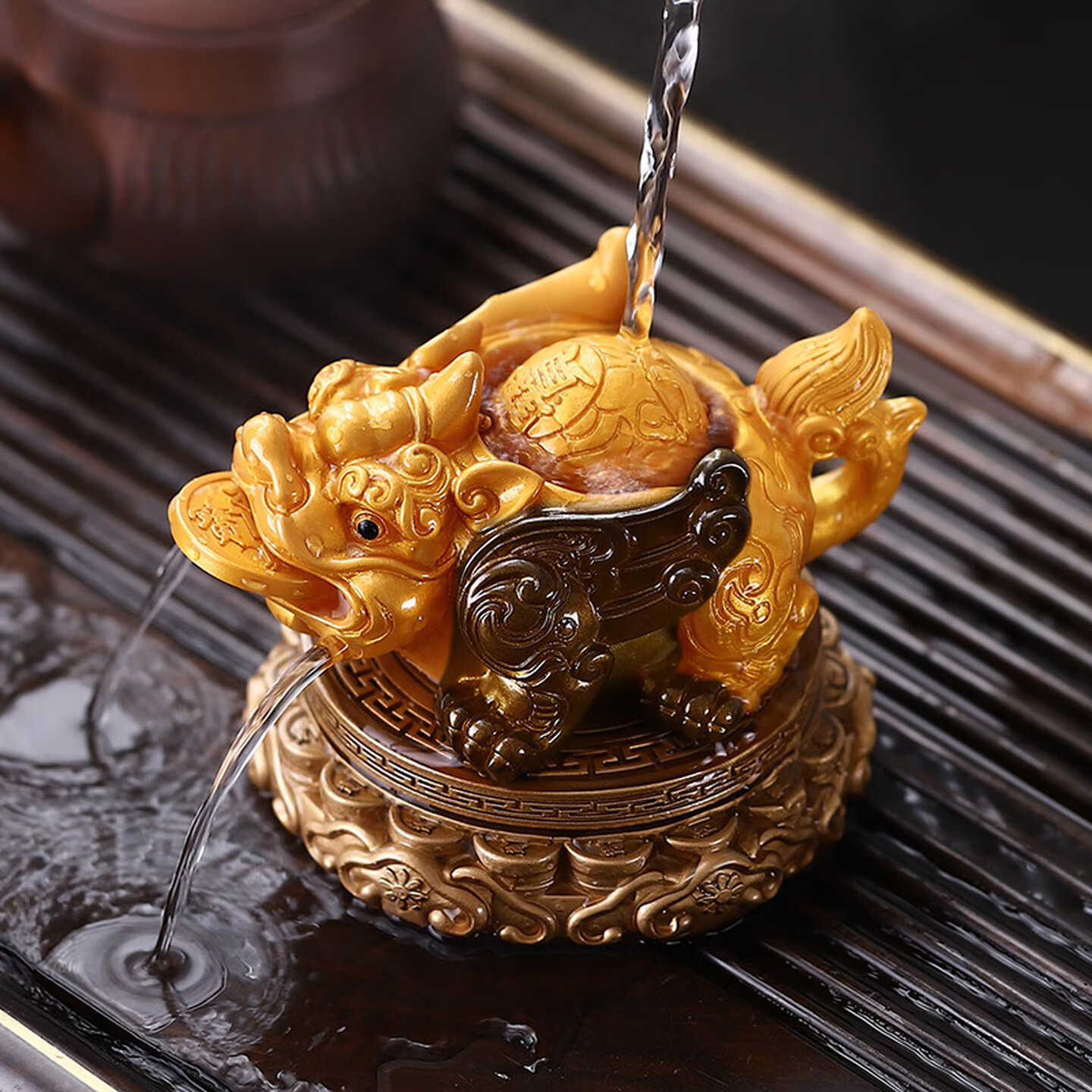 茶宠摆件精品可养变色喷水貔貅可旋转茶玩茶台桌面装饰品