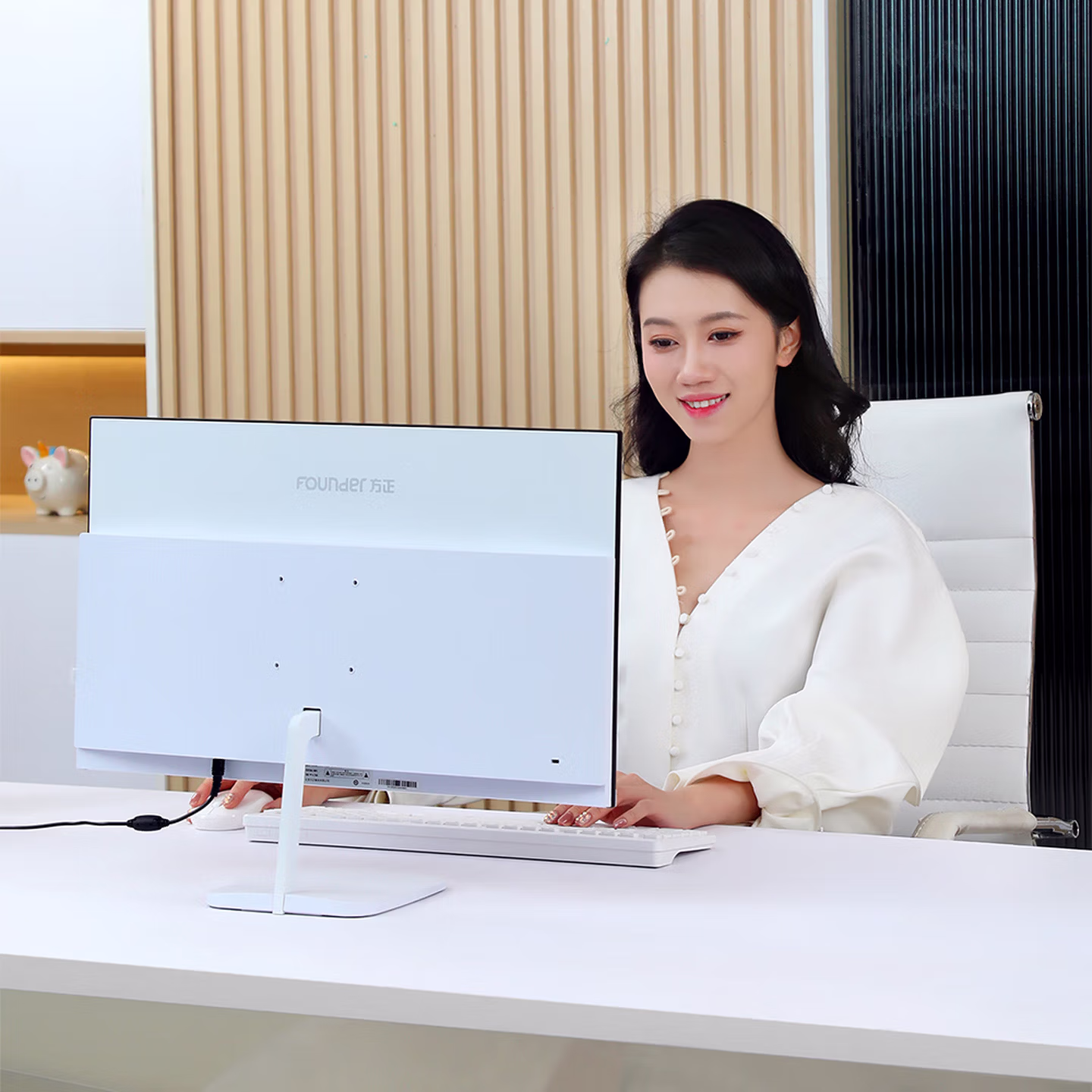 方正（Founder）品牌一体机电脑超薄商用办公游戏家用高配台式整机23.8英寸