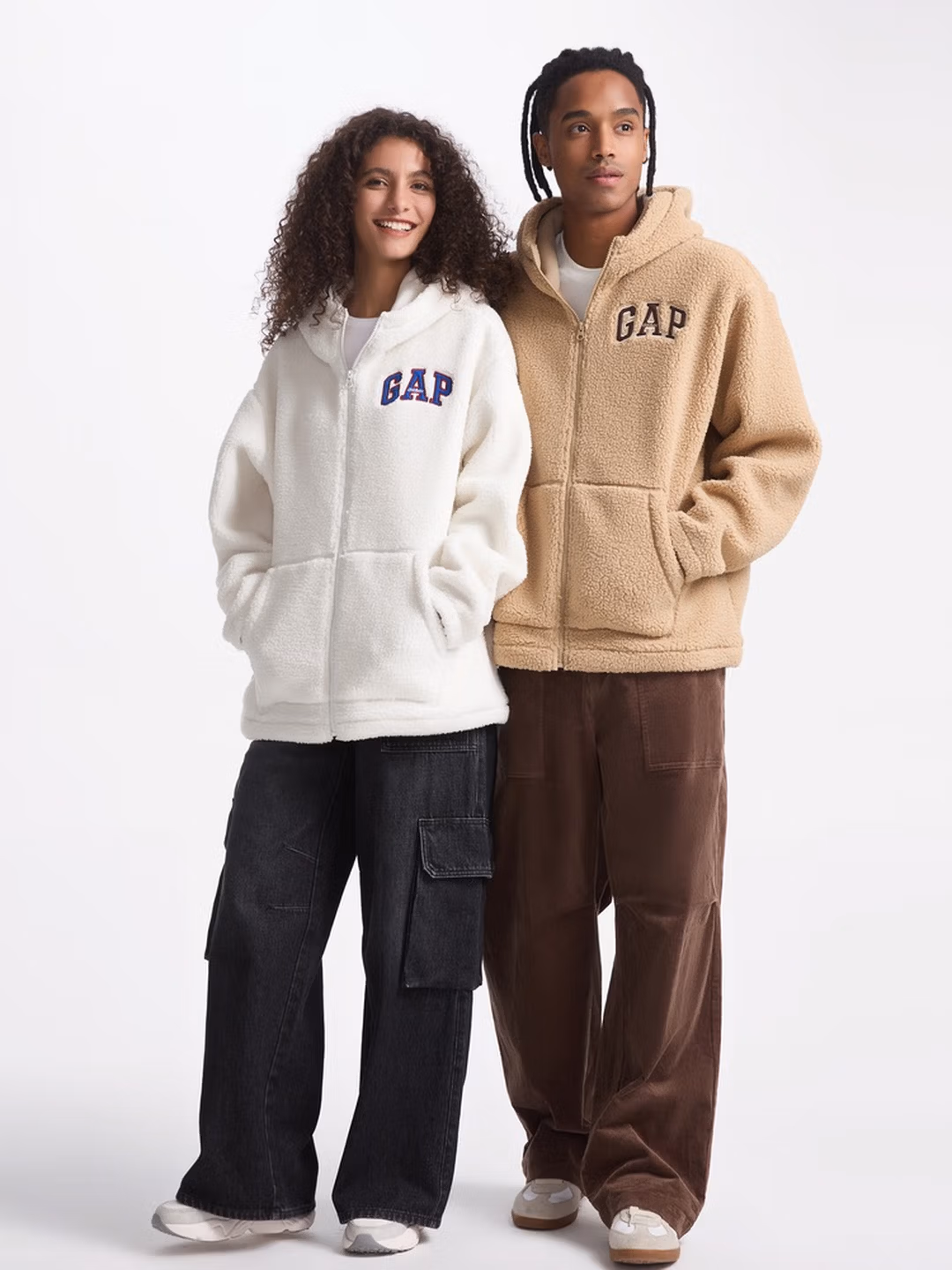 Gap 盖璞  毛毡布logo仿羊羔绒 男女同款 宽松连帽卫衣外套 60927 京东优惠券折后￥96.1包邮