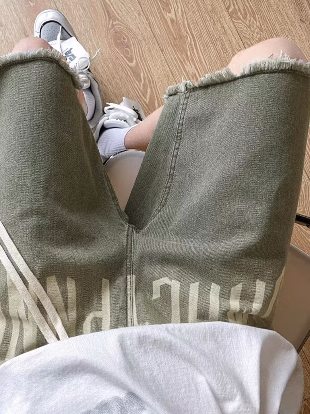 Rough Edge Gradual Change Denim Shorts Men's Summer Loose Straight Wide Leg Five-point Pants American Retro Ruffian Handsome Pants, Brown 2XL_mkmklike.com