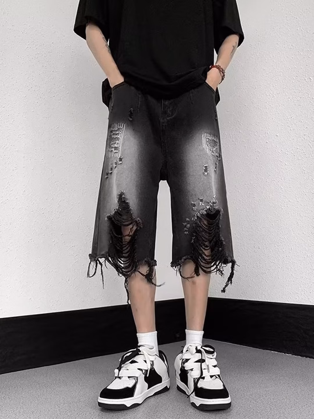 Ripped Beggar Pants Men's Summer Thin Loose Straight Denim Shorts Teen Student Ruffian Handsome Knee Six-point Pants, Black XL_mkmklike.com