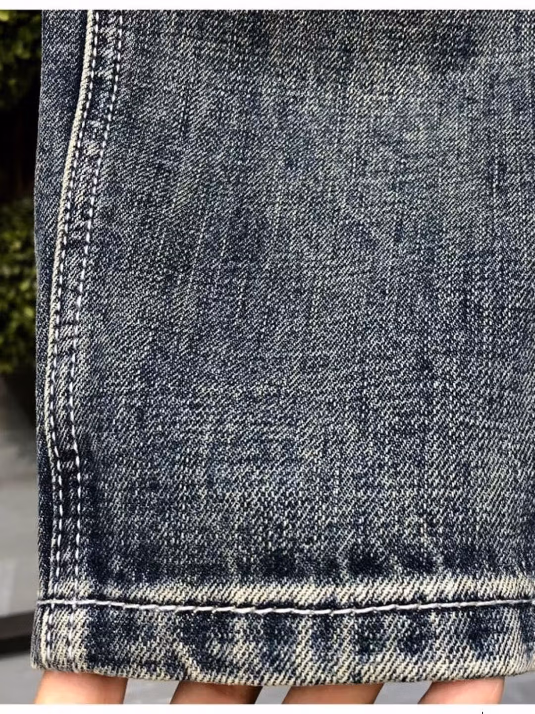 Jean droit homme style rétro avec patchs et effet déchiré slim_voghion.com