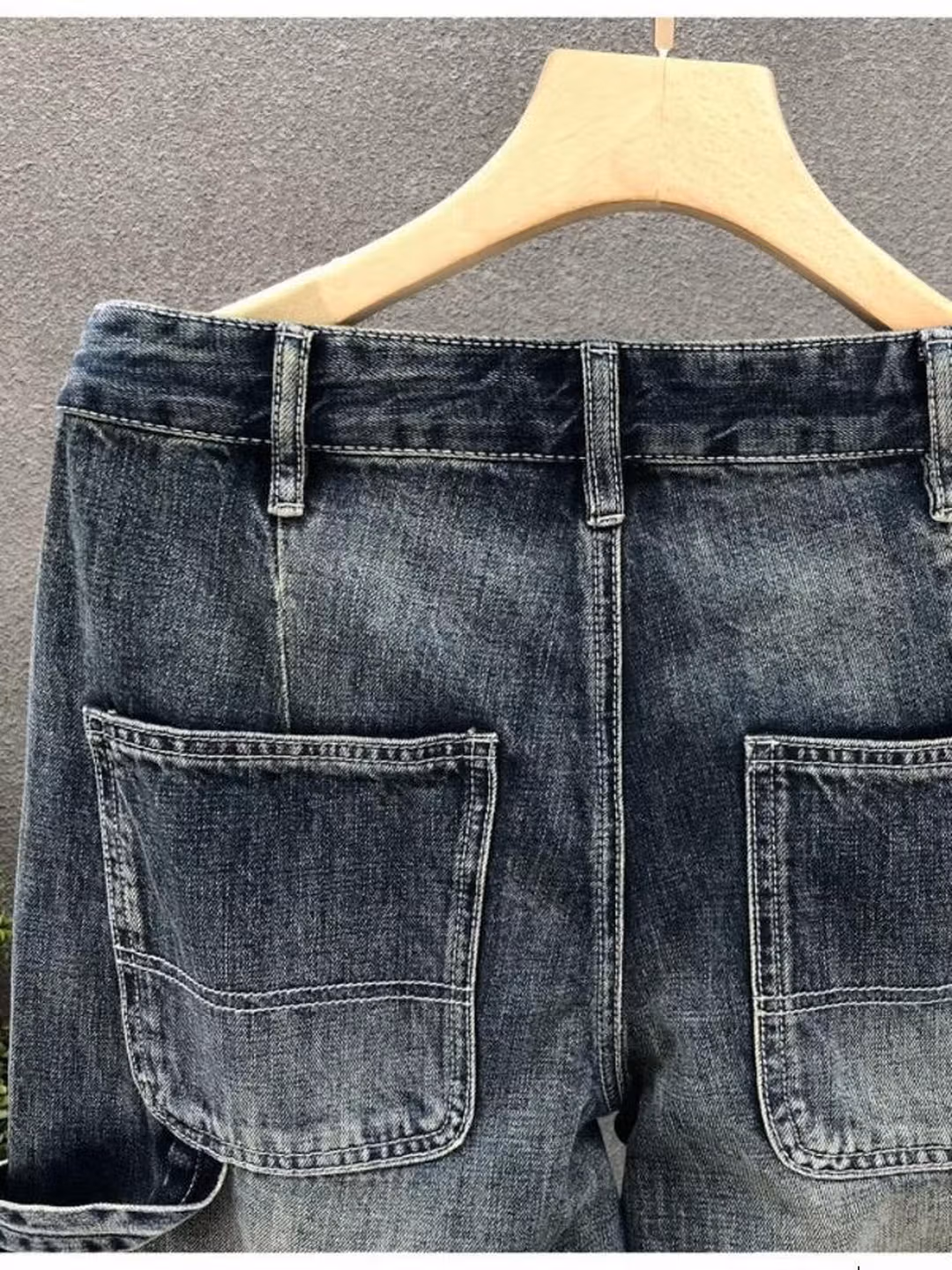 Jean droit homme style rétro avec patchs et effet déchiré slim_voghion.com