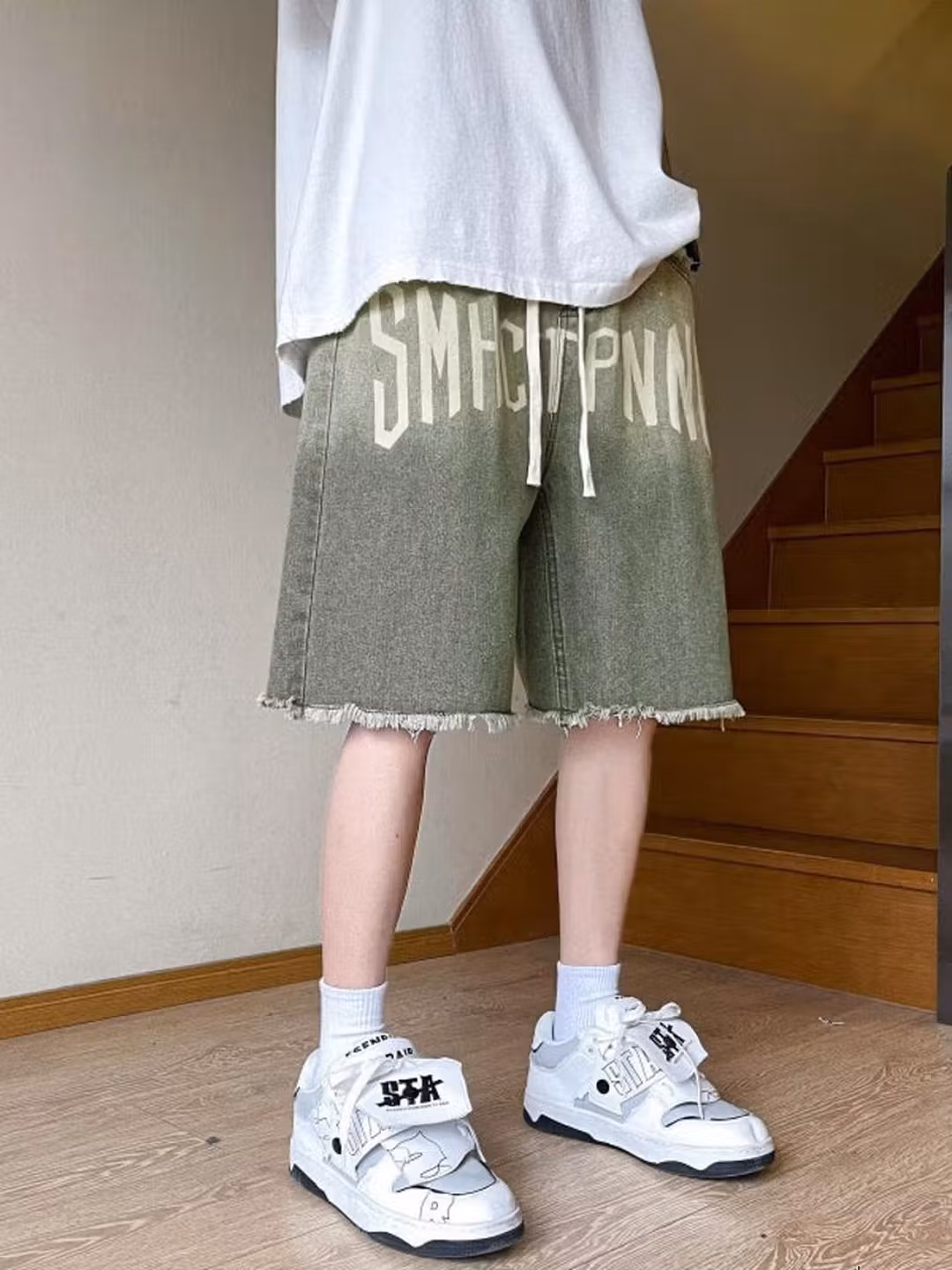 Rough Edge Gradual Change Denim Shorts Men's Summer Loose Straight Wide Leg Five-point Pants American Retro Ruffian Handsome Pants, Brown 2XL_mkmklike.com
