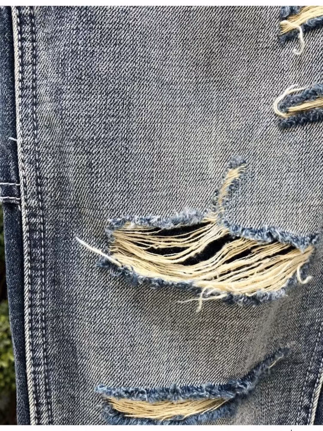 Jean droit homme style rétro avec patchs et effet déchiré slim_voghion.com
