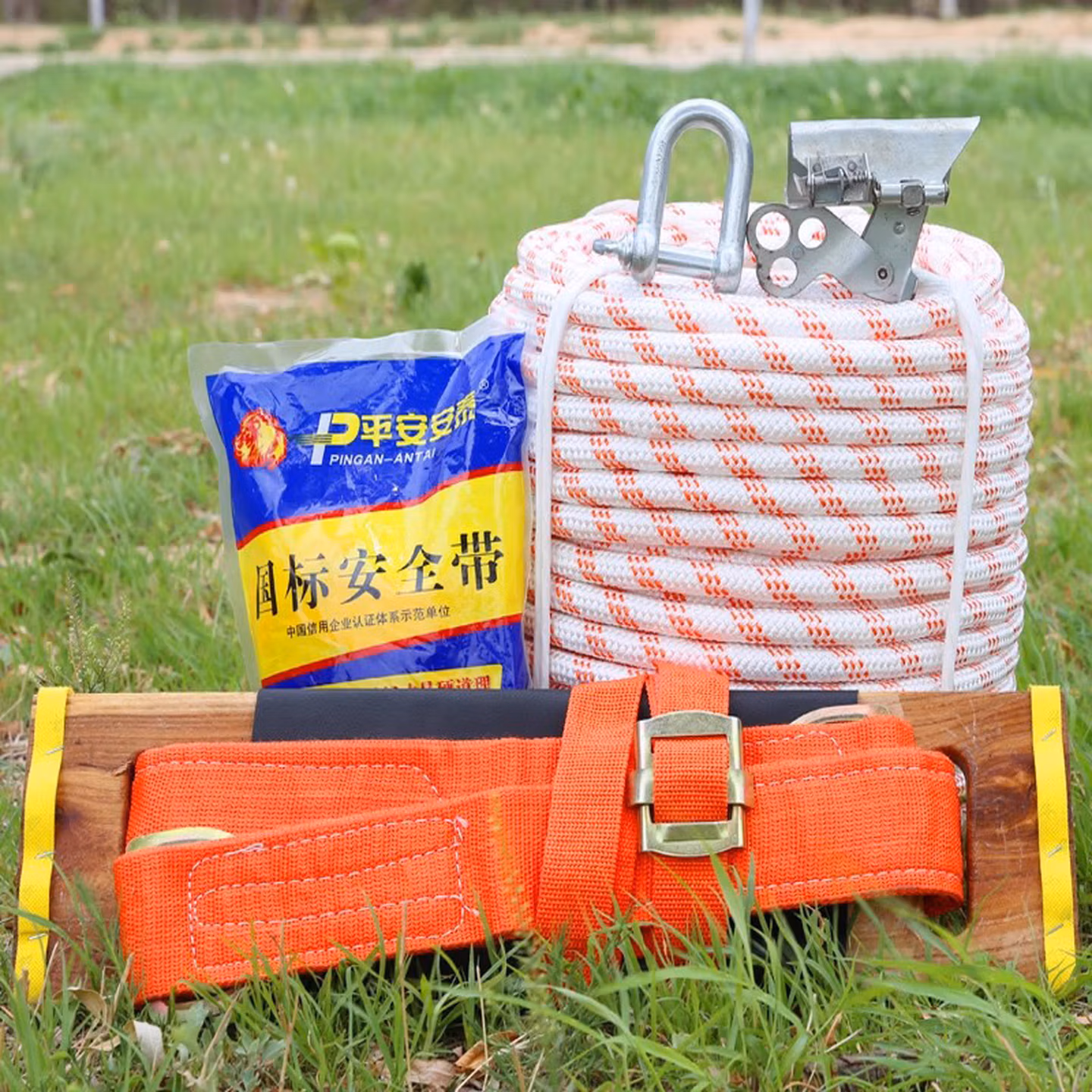 尼龙绳子耐磨白色粗绳钢丝芯捆绑绳登山绳安全绳高空作业绳保险绳 尼龙12毫米100