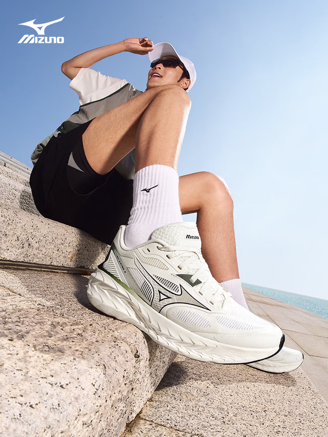 MIZUNO 美津浓 ASTRO X 男女款厚底回弹缓震慢跑鞋 京东优惠券折后￥270 多色可选