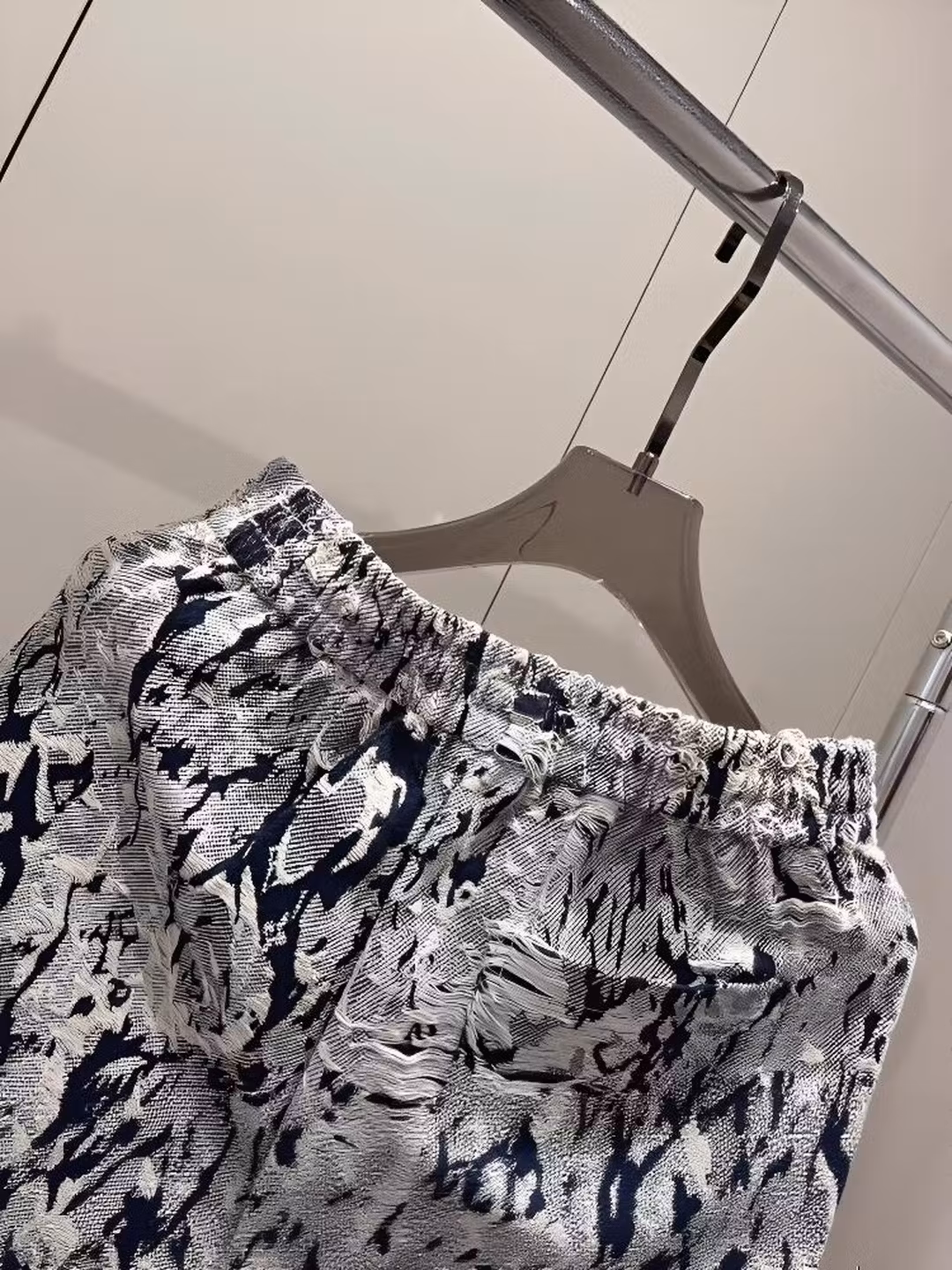 High-end Floral Denim Shorts Men's 2026 Summer Fashion Versatile Loose Blue And White Porcelain Five-point Pants Casual Pants, Color 28_viptrois.com