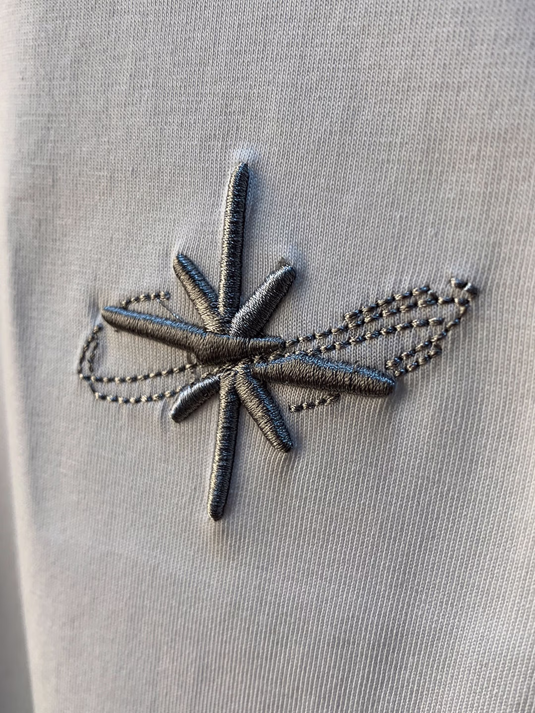 Embroidered Short-sleeved T-shirt Men's 2026 New Summer Thin Cool Simple T-shirt Casual Half-sleeved Clothes_viptrois.com