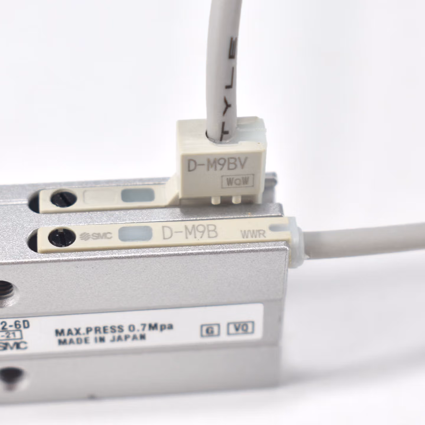 SMC sylinder sensorD-Z73L