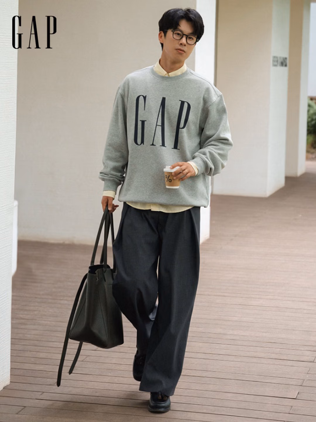 Gap 盖璞 26年秋季 男女同款LOGO印花抓绒休闲圆领宽松卫衣 1SS623909 京东优惠券折后￥83包邮