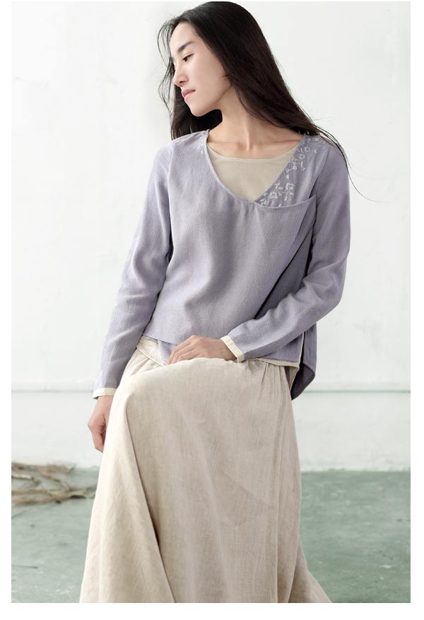 灵感来源 "记得小苹初见,两重心字罗衣.