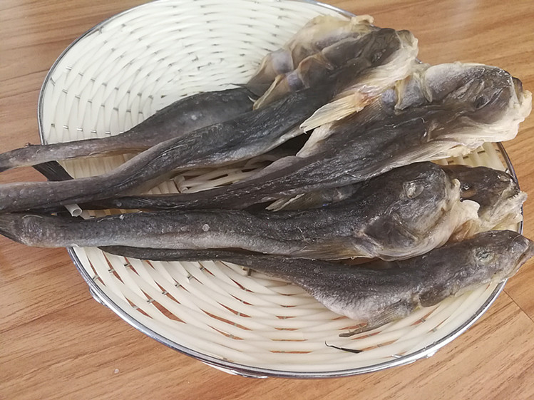 海鮮閣 丹東特產胖頭魚乾鹹魚幹胖頭魚 海鯰魚 半乾500g【圖片 價格