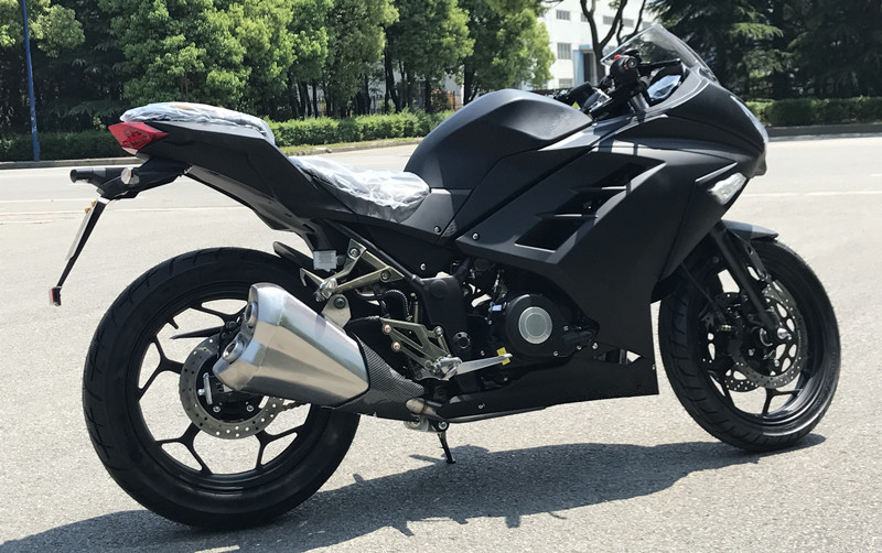 银灰色 国四电喷:维森克400双缸水冷