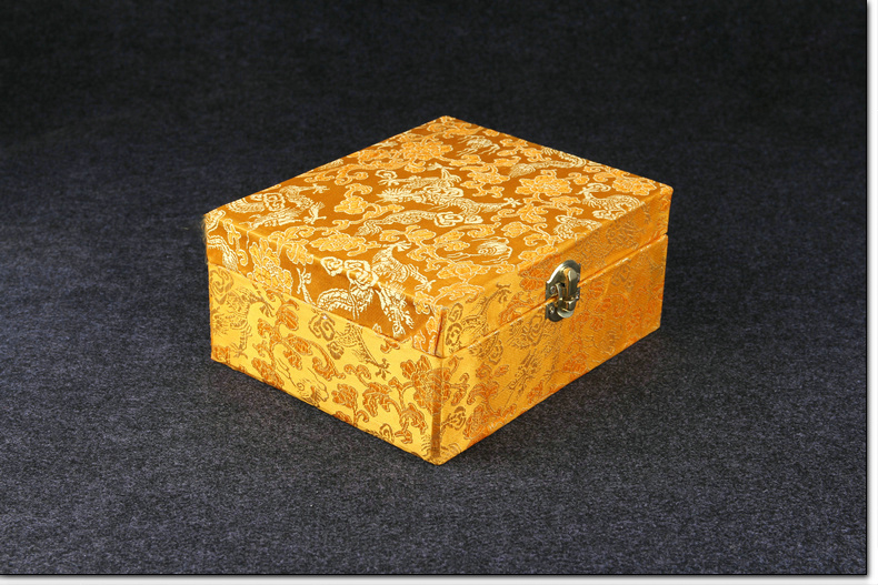 鲁印坊 印章锦布盒 复古压花锦盒 黑色复古压花锦盒_ 4折现价20元