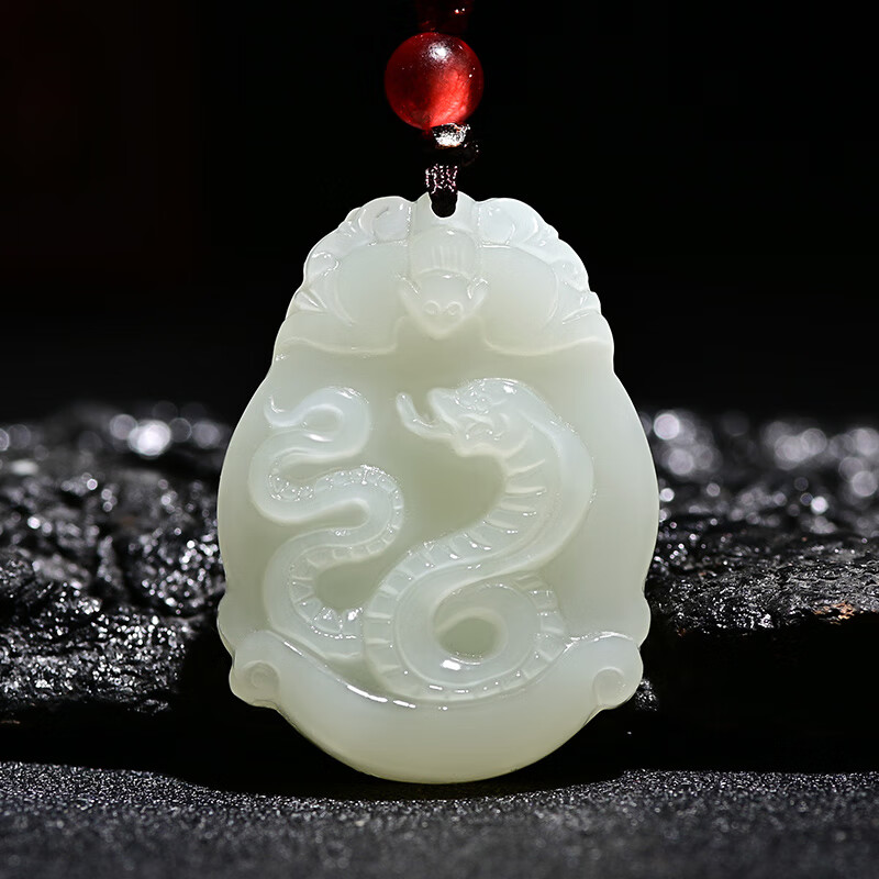 钟表奢品 和田玉十二生肖吊坠生肖守护神大小版玉石玉牌吊坠项链龙牌