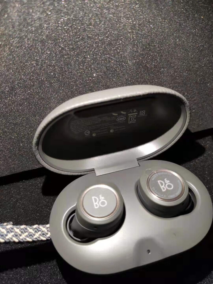 B&O PLAY beoplay E8 bo入耳式 无线蓝牙耳机 真无线耳机 手机通话跑步运动耳机 碳金色怎么样，好用吗，口碑，心得，评价，试用报告,第8张