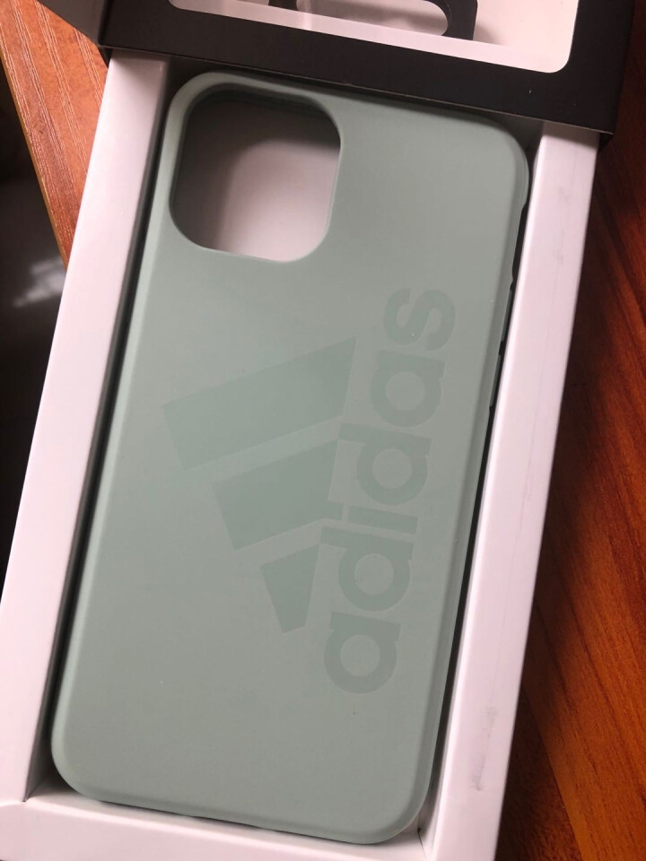 Adidas苹果11promax液态硅胶手机壳 iPhone11保护套 液态硅胶环保材质防摔超薄软壳 【环保材质】牛油果绿,第4张