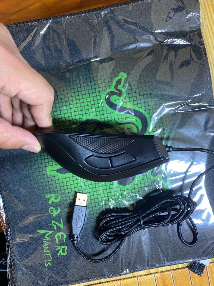 雷蛇（Razer）毒蝰炼狱蝰蛇V2标准版精英版双侧键有线游戏鼠标 （电竞鼠标绝地求生吃鸡鼠标） 标准版2000DPI单光工包（双侧键）怎么样，好用吗，口碑，心得,第2张