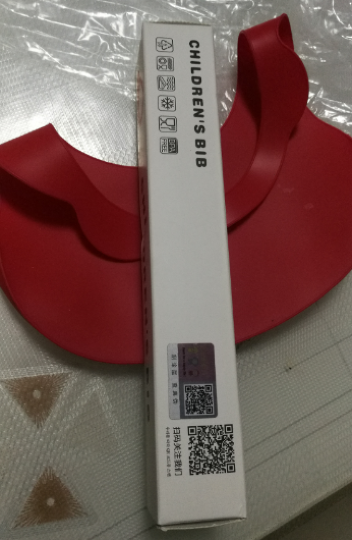 Didinika宝宝吃饭围兜硅胶围嘴 婴儿辅食兜喂食喂饭防水饭兜儿童吃饭衣兜 中国红怎么样，好用吗，口碑，心得，评价，试用报告,第4张