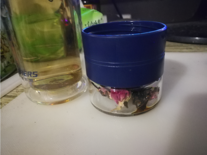 雨露花浓 茶叶 玫瑰花红茶 花草茶 云南玫瑰花茶饼滇红茶花茶357g/饼怎么样，好用吗，口碑，心得，评价，试用报告,第4张