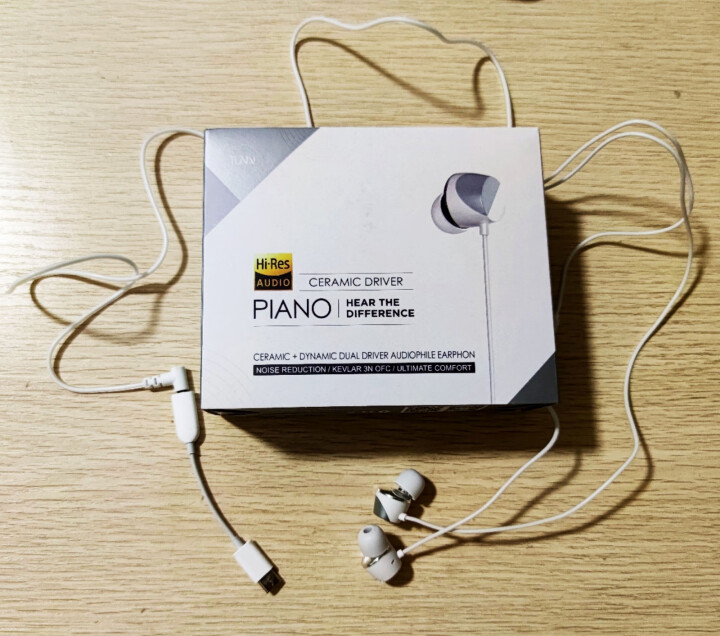 TUNAI Piano陶瓷动圈入耳式耳机有线HIFI耳塞高音音乐耳机游戏吃鸡降噪耳线电脑耳机带麦 流光银 Piano琴音入耳式耳机怎么样，好用吗，口碑，心得，评,第4张